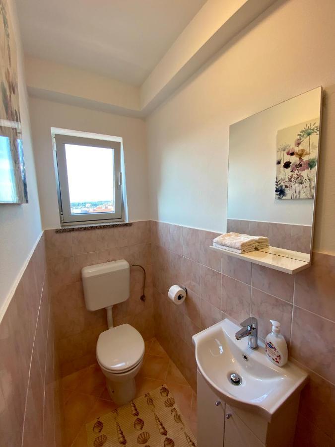 Penthouse Cityview Пула Экстерьер фото
