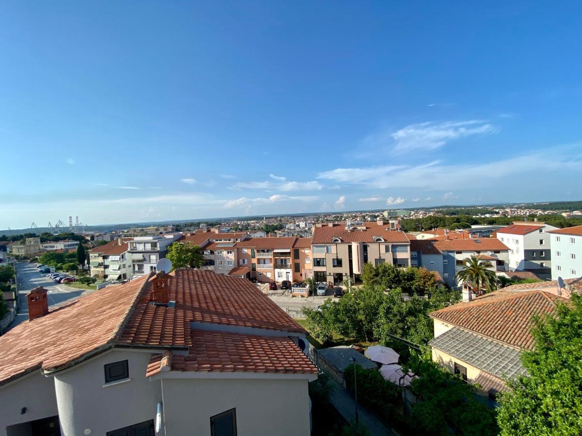 Penthouse Cityview Пула Экстерьер фото