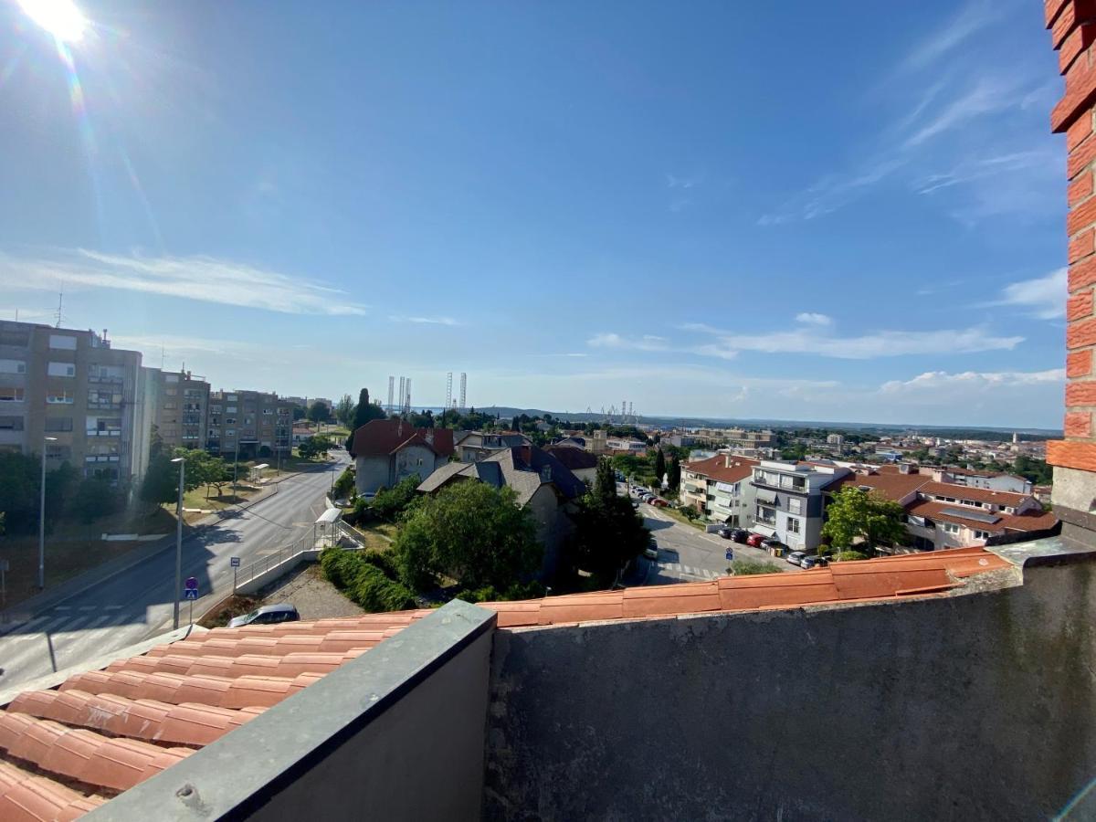 Penthouse Cityview Пула Экстерьер фото